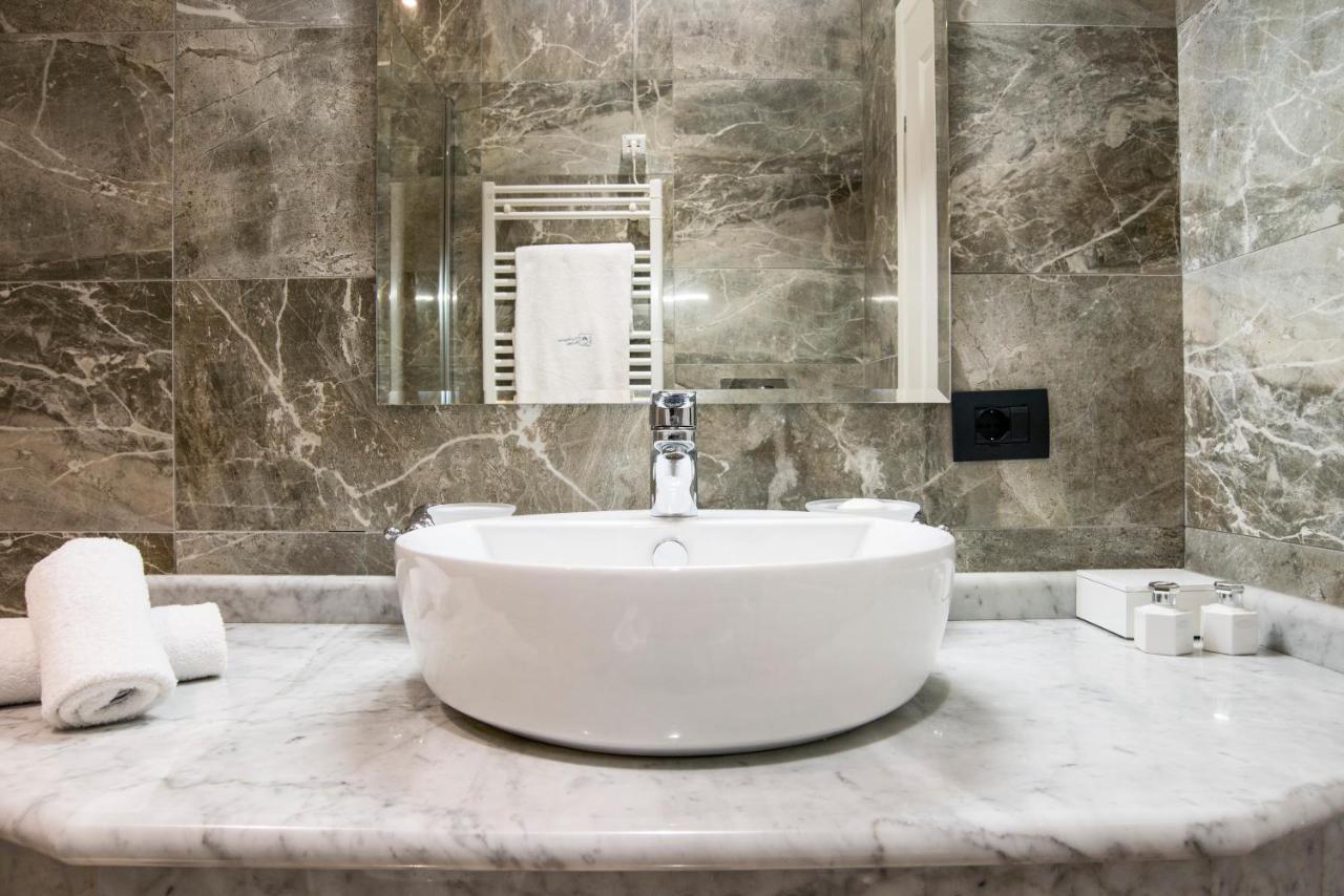 Via Veneto Suites Рим Екстериор снимка