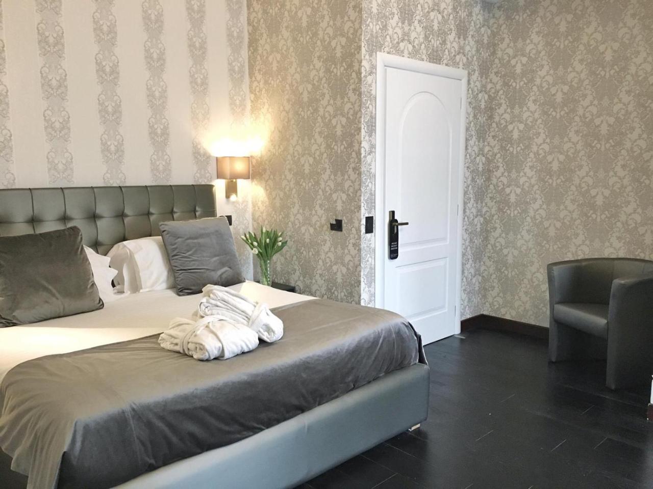 Via Veneto Suites Рим Екстериор снимка