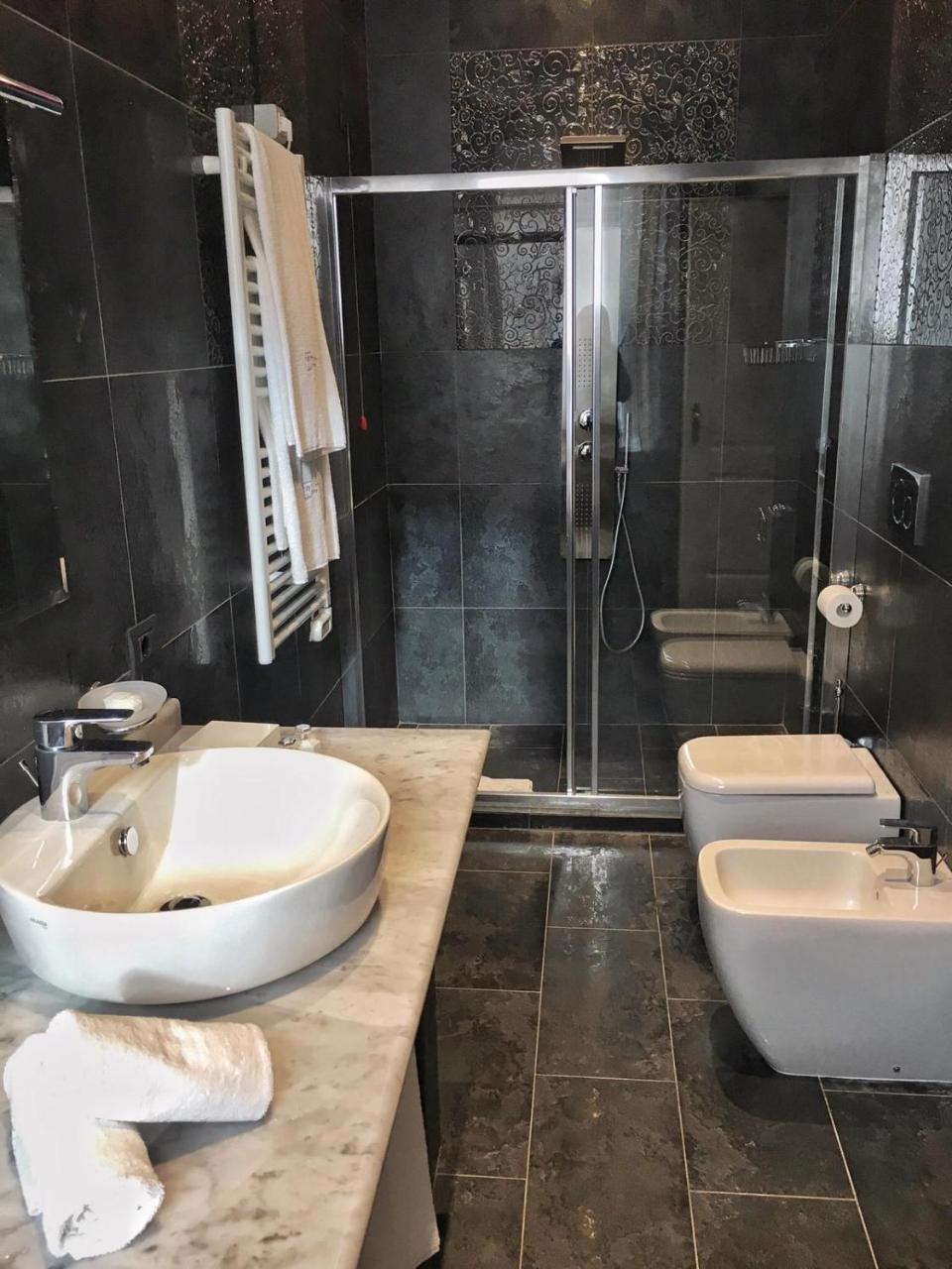 Via Veneto Suites Рим Екстериор снимка